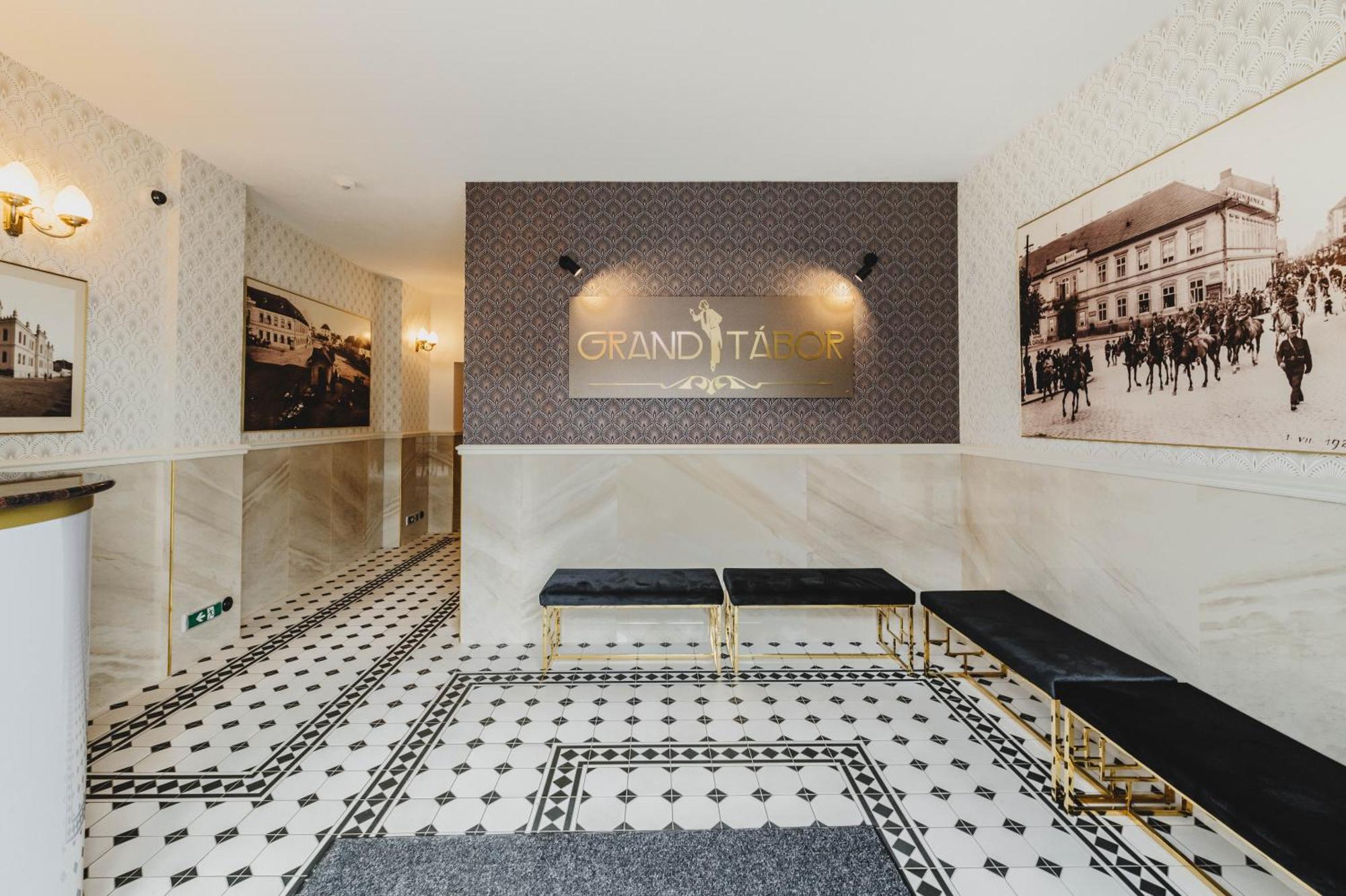 Grand Tabor Otel Dış mekan fotoğraf
