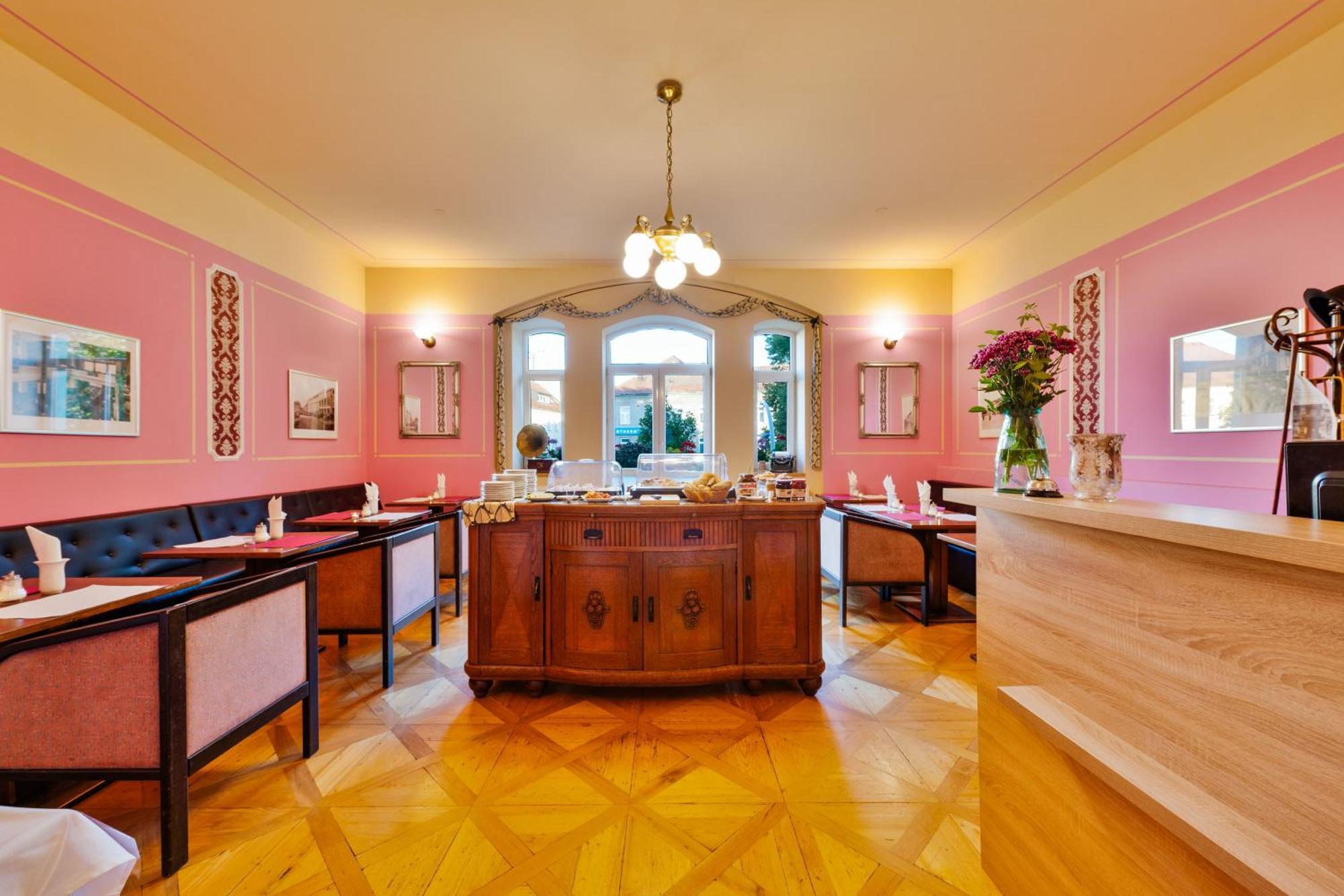 Grand Tabor Otel Dış mekan fotoğraf